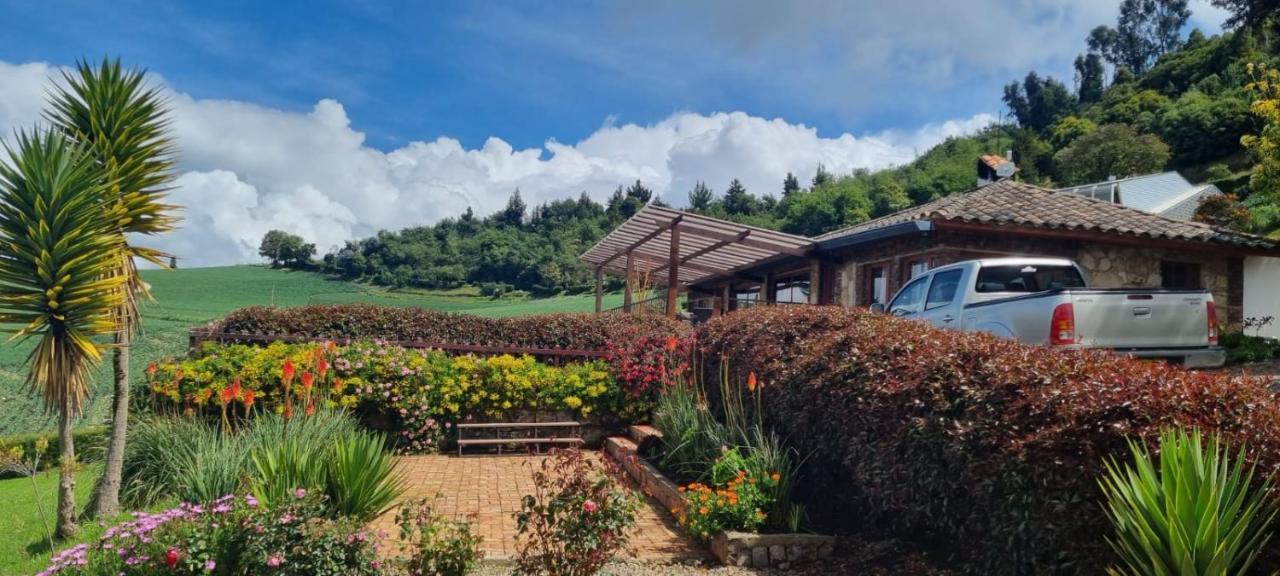 Cabana Sobre El Lago De Tota Villa Aquitania Esterno foto